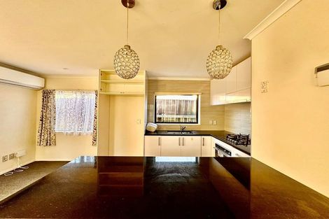 Photo of property in 109 Everglade Drive, Totara Heights, Auckland, 2105