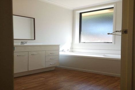 Photo of property in 38 Saxon Woods Drive, Rototuna North, Hamilton, 3210