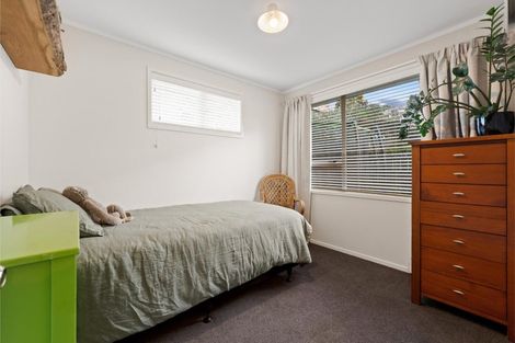 Photo of property in 1/30 Elizabeth Drive, West Harbour, Auckland, 0618