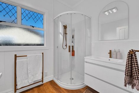 Photo of property in 11 Fantham Street, Hawera, 4610