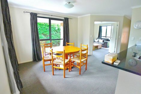 Photo of property in 2 Renata Crescent, Te Atatu Peninsula, Auckland, 0610