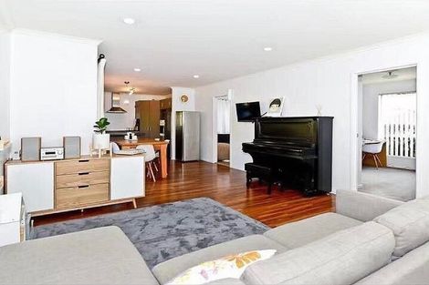 Photo of property in 6 Everton Place, Grandview Heights, Hamilton, 3200