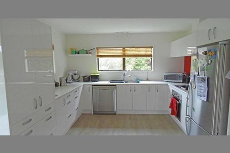 Photo of property in 59 Arrowsmith Road, Waitakere, Henderson, 0782