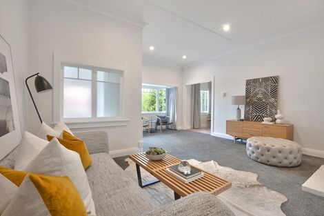 Photo of property in 15 Te Atatu Road, Te Atatu South, Auckland, 0610