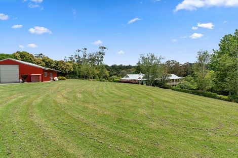 Photo of property in 3 Daphne Harden Lane, Paremoremo, Auckland, 0632