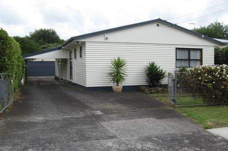 Photo of property in 51 Sullivan Avenue, Mangere Bridge, Auckland, 2022