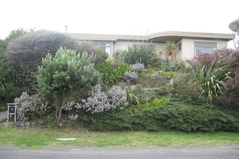Photo of property in 5 Tennis Court Road, Raumati South, Paraparaumu, 5032
