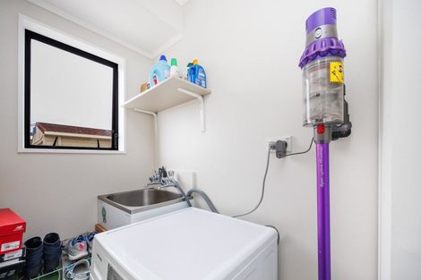 Photo of property in 5 Cargill Grove, Kelvin Grove, Palmerston North, 4414