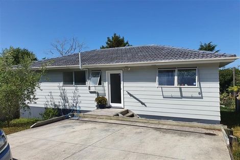 Photo of property in 64a Colwill Road, Massey, Auckland, 0614