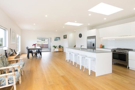 Photo of property in 76 Solan Drive, Waimauku, 0812