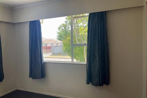 Photo of property in 28 Heather Street, Levin, 5510