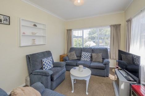 Photo of property in 37 Bowen Street, Levin, 5510