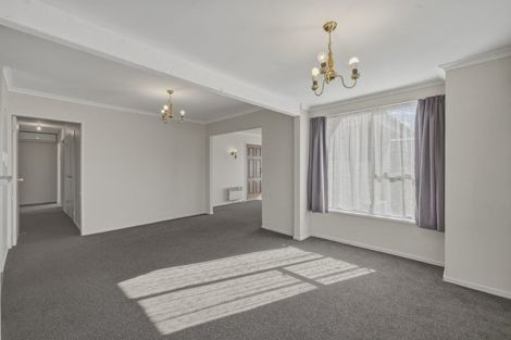 Photo of property in 1/98a Lake Terrace Road, Burwood, Christchurch, 8061