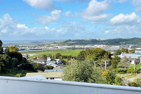 Photo of property in 44 Memorial Drive, Parahaki, Whangarei, 0112