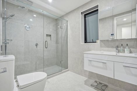 Photo of property in 2 Windlass Street, Long Bay, Auckland, 0630