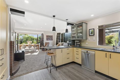 Photo of property in 32 Kinloch Place, Papakowhai, Porirua, 5024