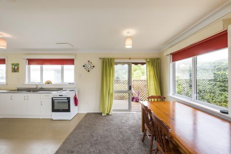 Photo of property in 32 Thomson Street, West End, Palmerston North, 4412