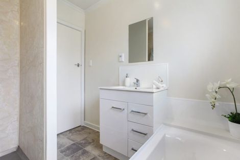 Photo of property in 8 Ariki Place, Hei Hei, Christchurch, 8042