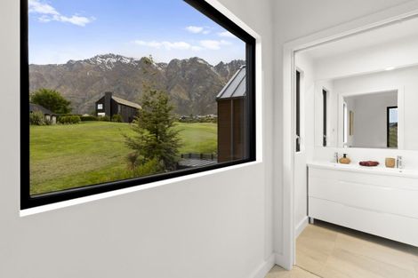 Photo of property in 98 Jacks Point Rise, Jacks Point, Queenstown, 9371