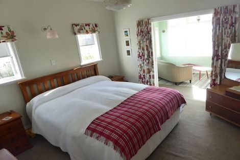 Photo of property in 36 The Esplanade, Westshore, Napier, 4110