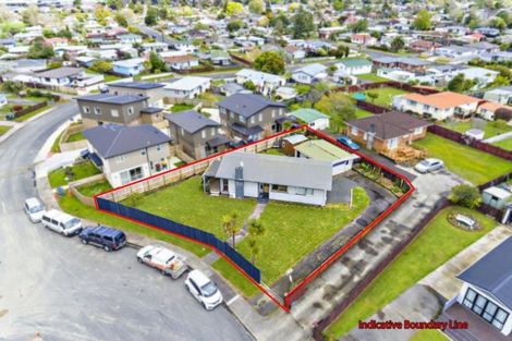 Photo of property in 16 Belgrave Place, Papakura, 2110