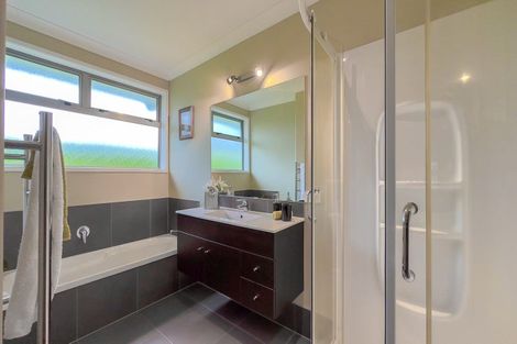 Photo of property in 2 Settlers Drive, Waihi, 3610