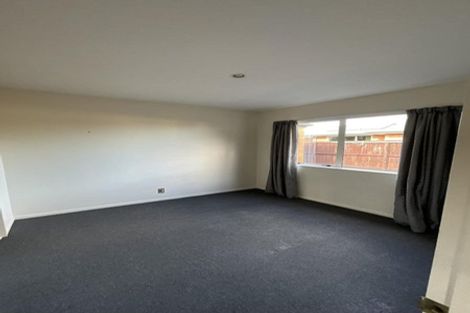 Photo of property in 6 Blue Gum Place, New Brighton, Christchurch, 8083