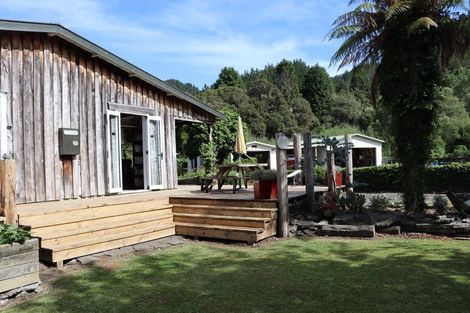Photo of property in 1653 Mokau Road, Uruti, Urenui, 4379