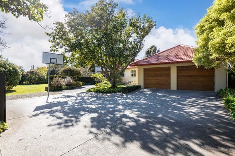 Photo of property in 305 Mangorei Road, Merrilands, New Plymouth, 4312