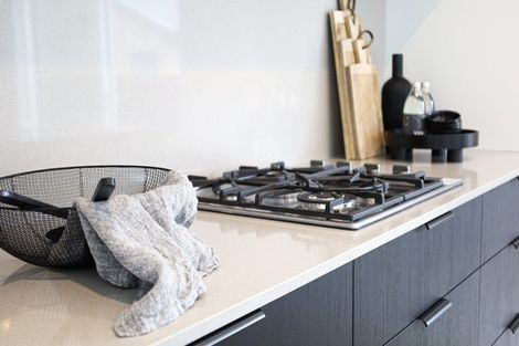 Photo of property in 14 Samuel Place, Terrace End, Palmerston North, 4410