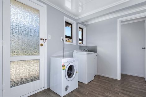 Photo of property in 28 Farmer Street, Te Aroha, 3320