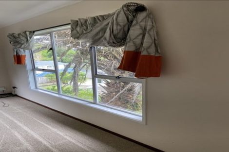 Photo of property in 11 Beaudine Avenue, Glenfield, Auckland, 0629