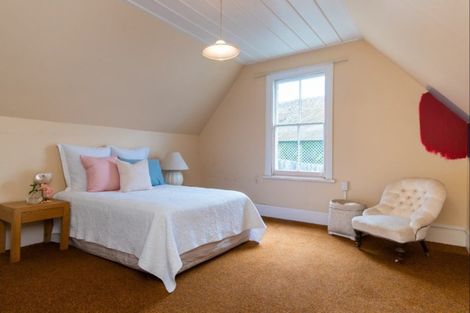 Photo of property in 14 Cameron Road, Bluff Hill, Napier, 4110