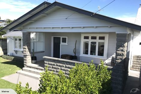 Photo of property in 76 Paynters Avenue, Strandon, New Plymouth, 4312