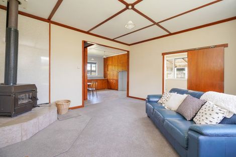 Photo of property in 11 Memorial Avenue, Drummond, Otautau, 9683