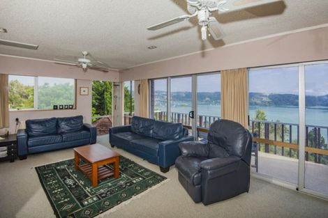 Photo of property in 90 Tahunatapu Road, Parua Bay, Whangarei, 0174