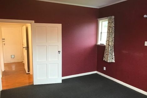 Photo of property in 179 Whites Line East, Waiwhetu, Lower Hutt, 5010