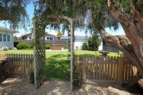 Photo of property in 708 Rainbow Avenue, Parkvale, Hastings, 4122