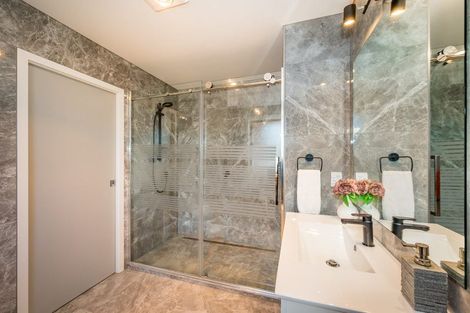 Photo of property in 7 Kikorangi Way, Paraparaumu, 5032