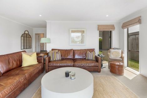 Photo of property in 9 Sew Hoy Lane, Arthurs Point, Queenstown, 9371