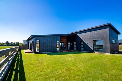 Photo of property in 7 Grey View Grove, Rangiora, 7400