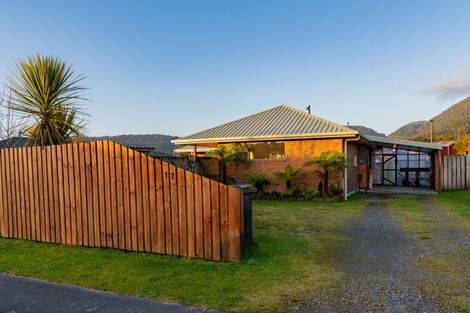 Photo of property in 17 Pekanga Drive, Fox Glacier, 7886