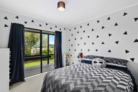 Photo of property in 27 Owhatiura Drive, Lynmore, Rotorua, 3010