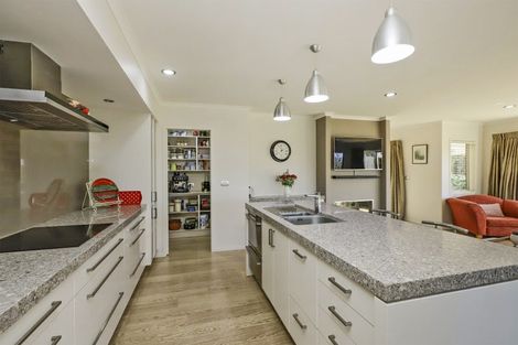 Photo of property in 3 Flers Place, Taradale, Napier, 4112