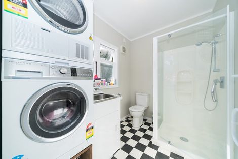 Photo of property in 19 East Street, Terrace End, Palmerston North, 4410