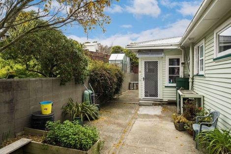 Photo of property in 13 Lyndhurst Road, Tawa, Wellington, 5028
