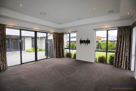 Photo of property in 70 Bluestone Drive, Parklands, Christchurch, 8083