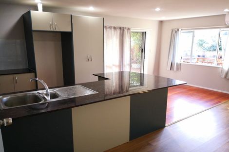 Photo of property in 16a Vera Road, Te Atatu South, Auckland, 0610