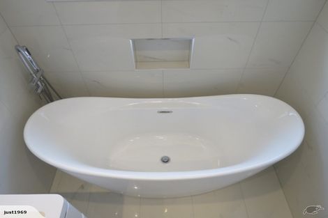 Photo of property in 11 Saltaire Street, Avondale, Auckland, 1026