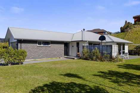 Photo of property in 38 Cyrus Street, Whalers Gate, New Plymouth, 4310